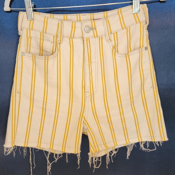 Anthro Pilcro High Rise Denim Slim Striped Cutoff Jean Shorts Small Size 25 - Picture 10 of 14